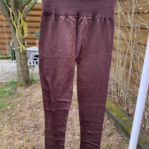 Women’s Leggings 2 large Pink brown and 1 Black XL - Picture 5 of 5